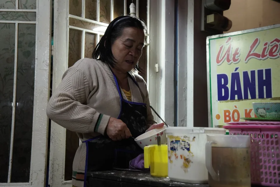 Bàn nướng đông khách tại Ngọc Giỏi